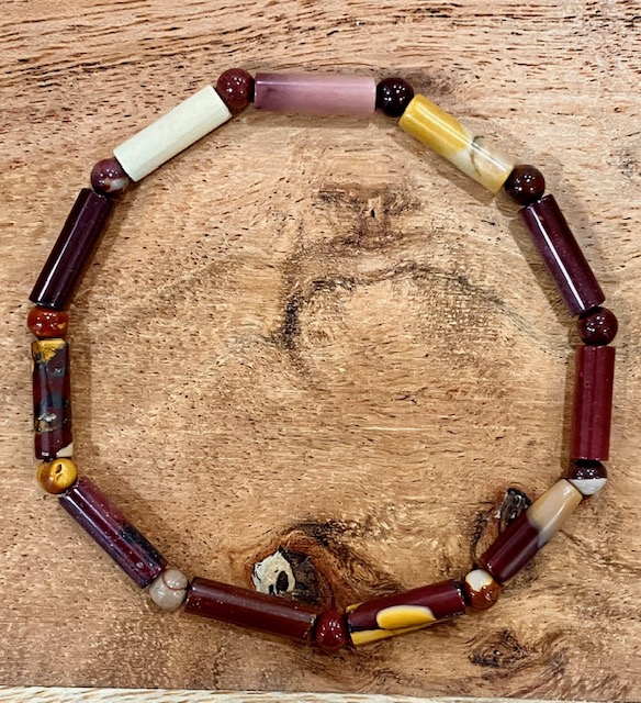 Bracelet perles tubes Jaspe Mokaïte