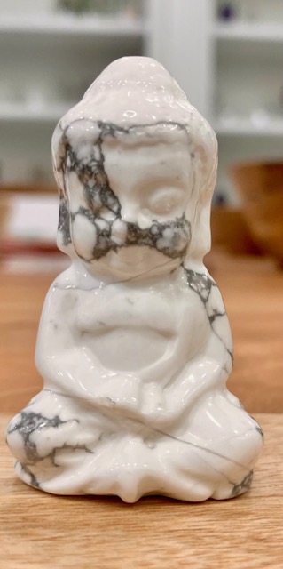 Bouddha Howlite