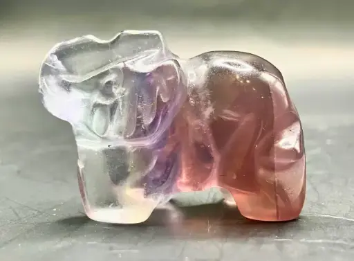 Eléphant en Fluorine multicolore