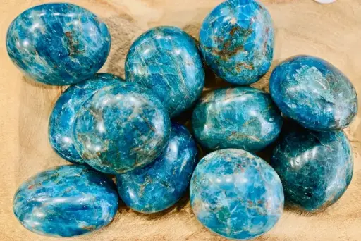 Galet Apatite Bleue