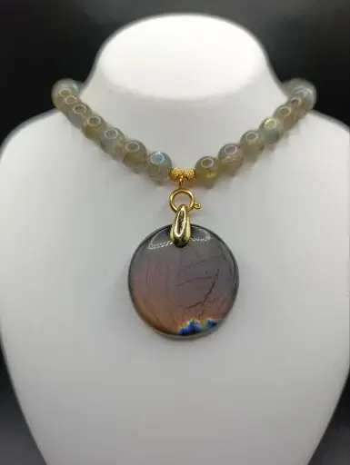 Collier en Labradorite avec son pendentif en Labradorite Violette