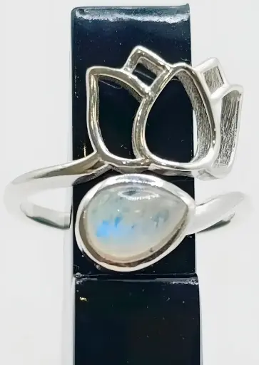 Bague Pierre de Lune blanche Bleutée en Argent 925